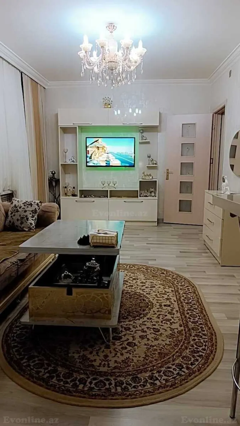 Kirayə verilir 2 otaqlı Mənzil Köhnə tikili 45 m² Elmlər Akademiyası m.