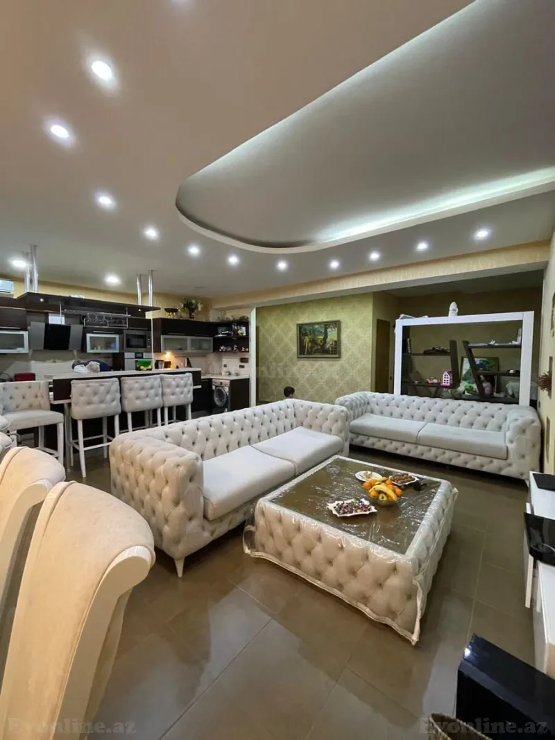 Kirayə verilir 3 otaqlı Mənzil Yeni tikili 140 m² 28 May m.