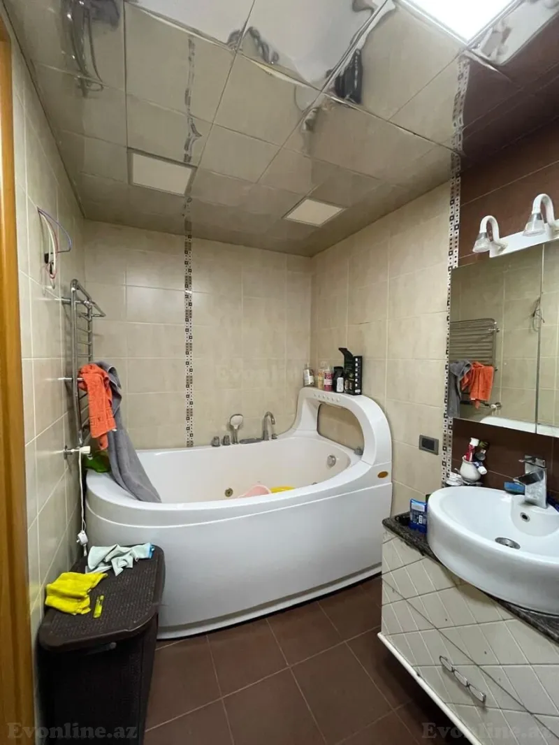 Kirayə verilir 3 otaqlı Mənzil Yeni tikili 140 m² 28 May m. - şəkil 6