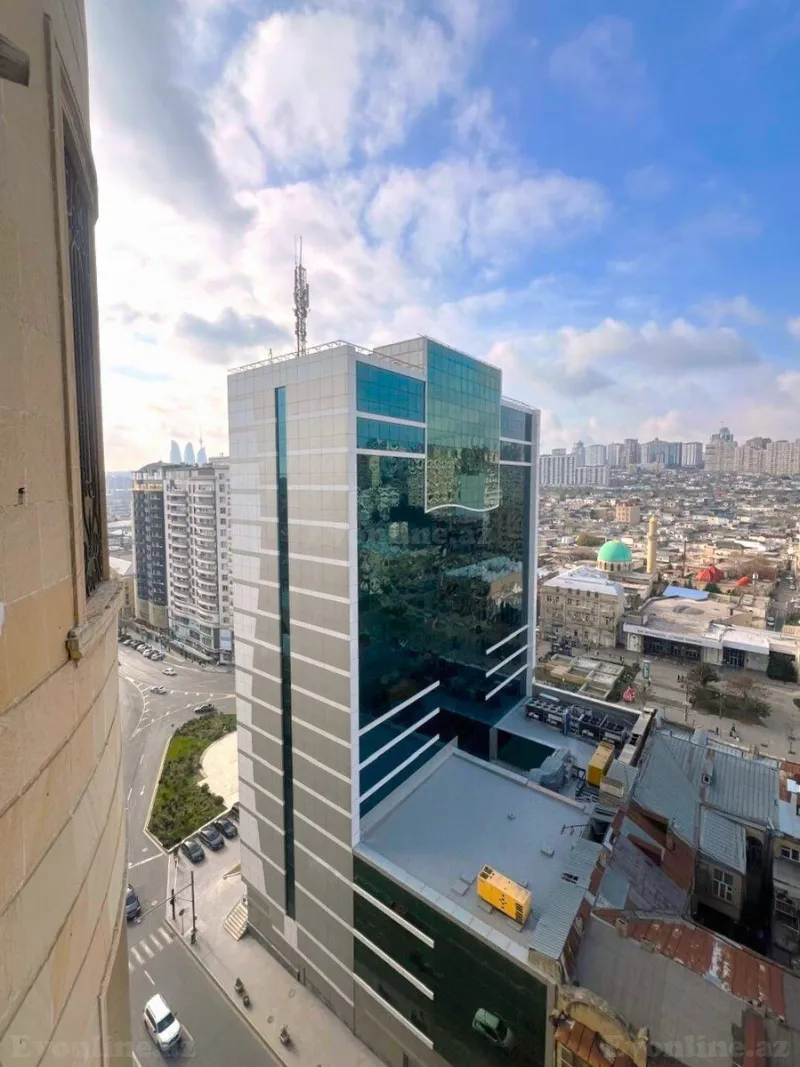 Satılır 3 otaqlı Mənzil Yeni tikili 110 m² Nizami m.