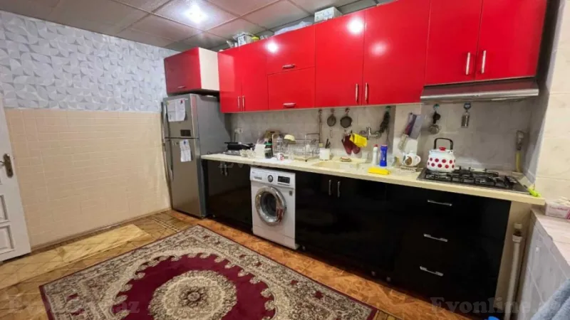 Satılır 3 otaqlı Mənzil Köhnə tikili 100 m² Gənclik m.