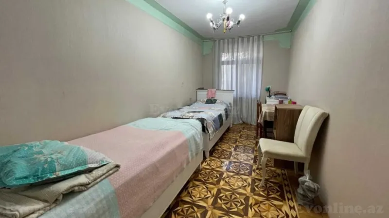 Satılır 3 otaqlı Mənzil Köhnə tikili 100 m² Gənclik m. - şəkil 10