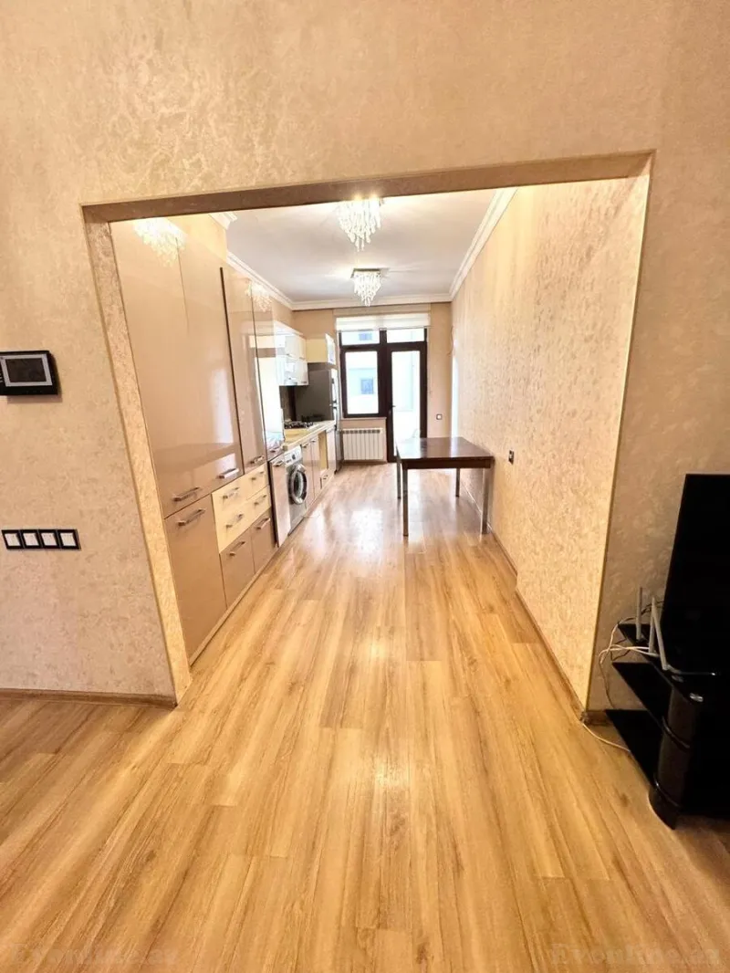 Satılır 3 otaqlı Mənzil Yeni tikili 115 m² 28 May m. - şəkil 2