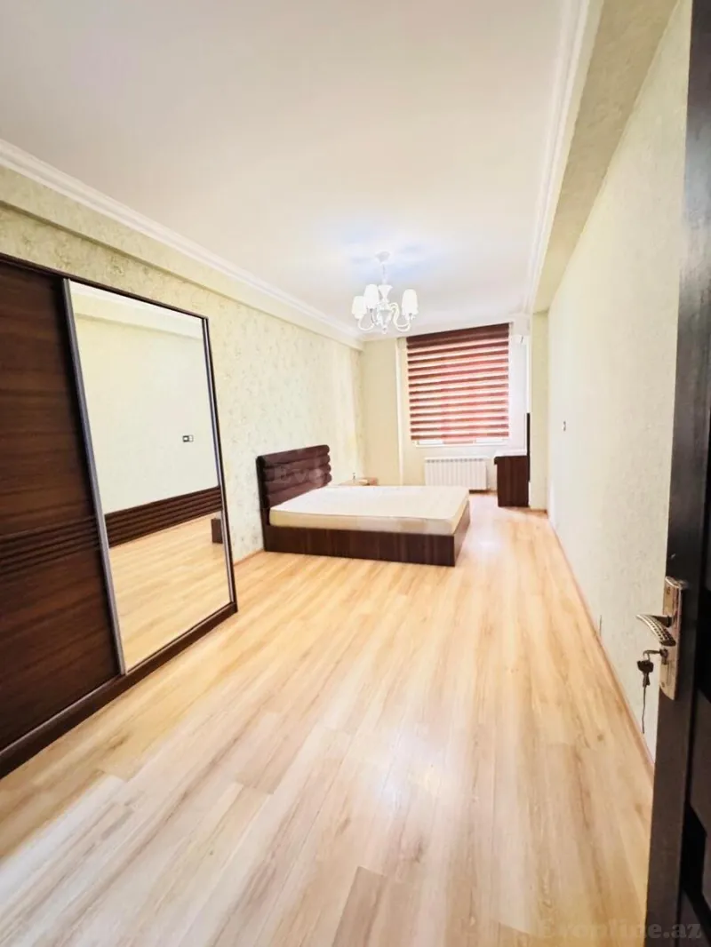 Satılır 3 otaqlı Mənzil Yeni tikili 115 m² 28 May m. - şəkil 4