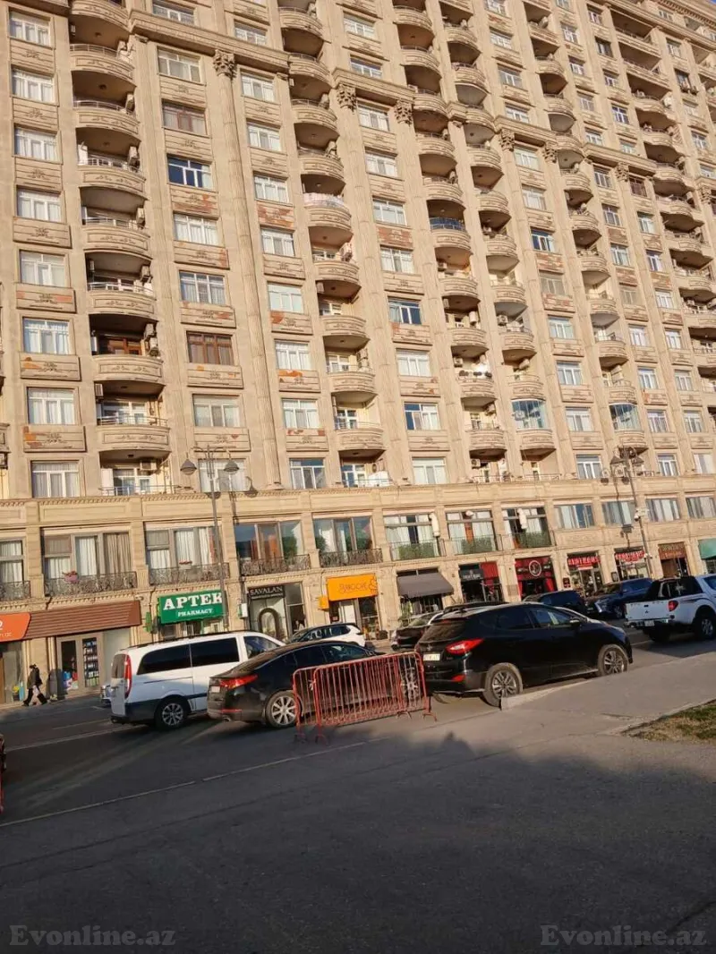 Satılır 3 otaqlı Mənzil Yeni tikili 180 m² Nəriman Nərimanov m. - şəkil 22