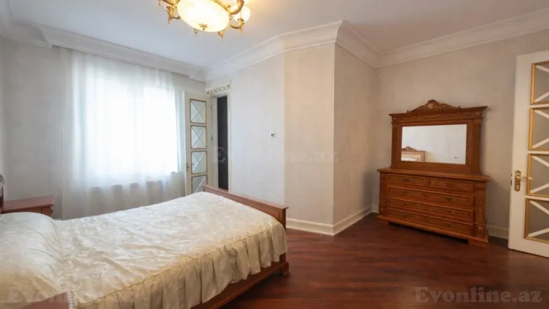 Satılır 4 otaqlı Mənzil Yeni tikili 250 m² İçərişəhər m. - şəkil 10