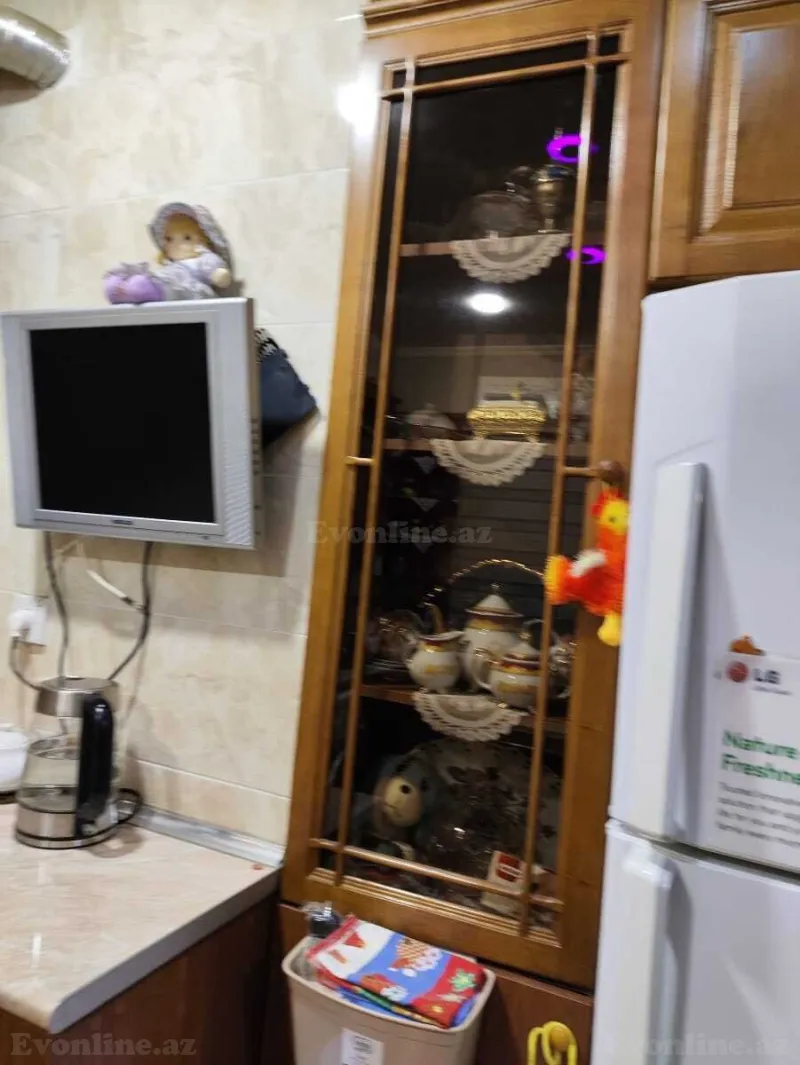 Satılır 3 otaqlı Mənzil Köhnə tikili 100 m² Gənclik m. - şəkil 14