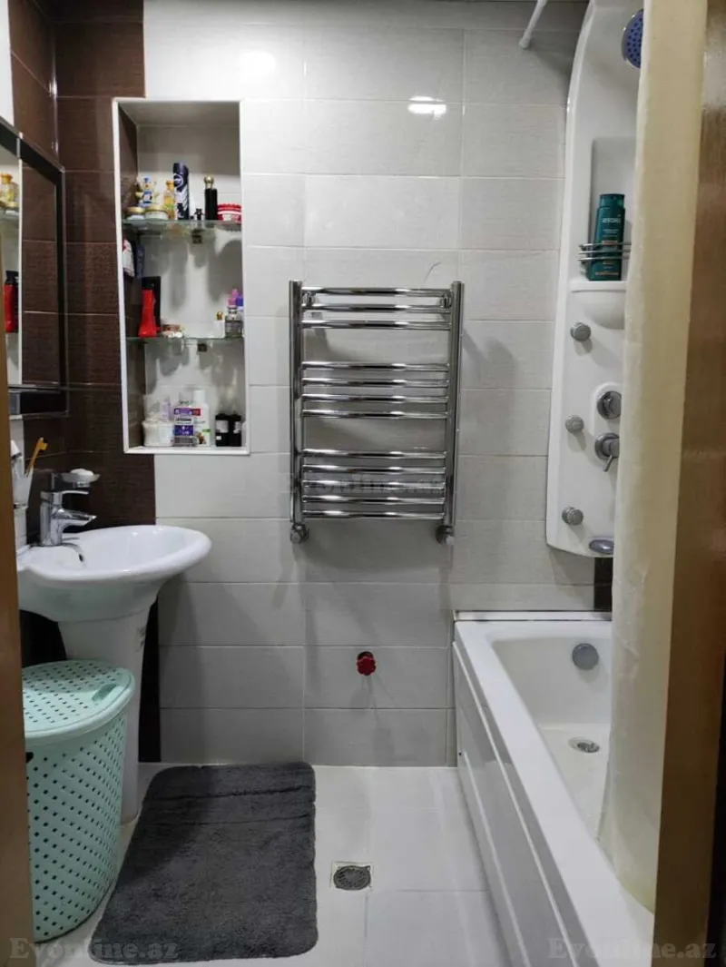 Satılır 3 otaqlı Mənzil Köhnə tikili 100 m² Gənclik m. - şəkil 16