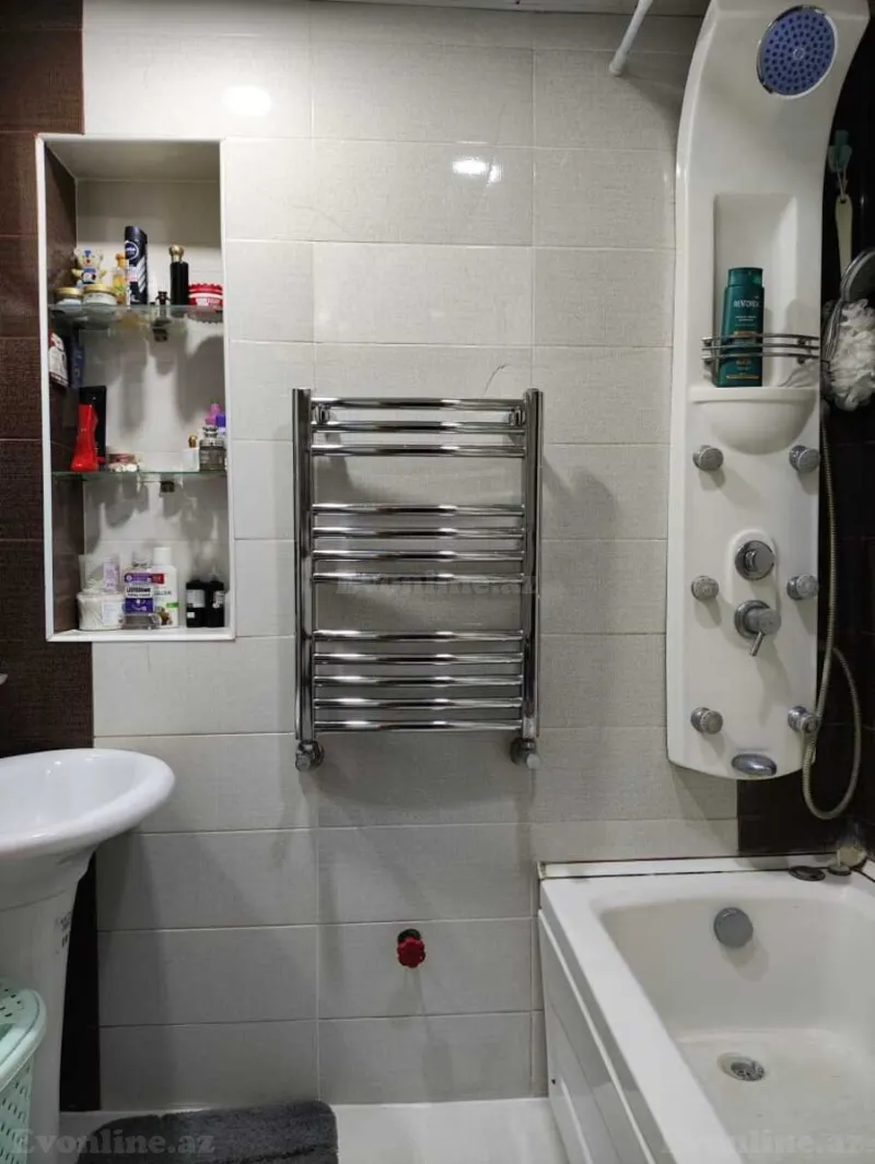 Satılır 3 otaqlı Mənzil Köhnə tikili 100 m² Gənclik m. - şəkil 17