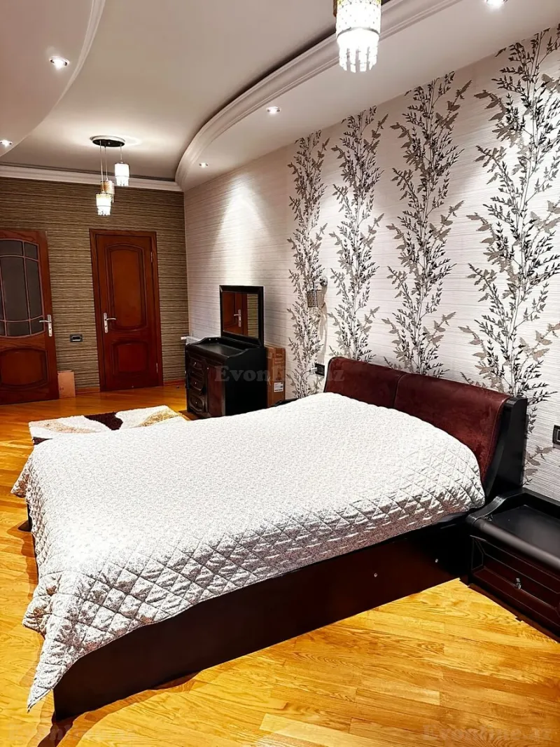 Satılır 3 otaqlı Mənzil Yeni tikili 162 m² Gənclik m. - şəkil 4