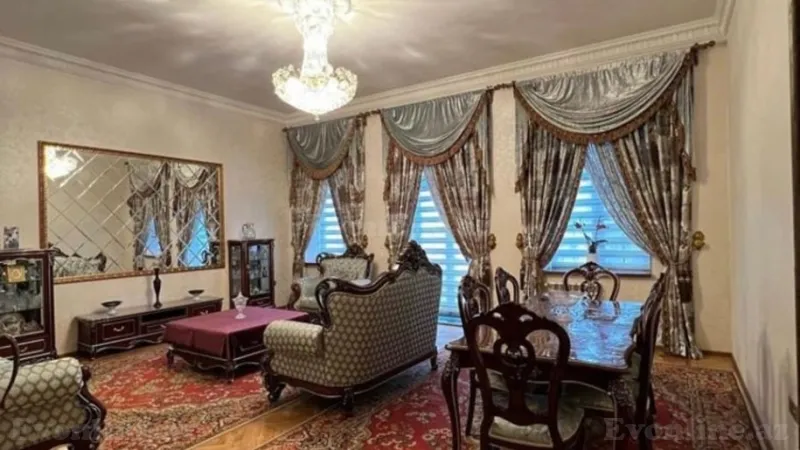 Satılır 5 otaqlı Mənzil Köhnə tikili 250 m² İçərişəhər m. - şəkil 4