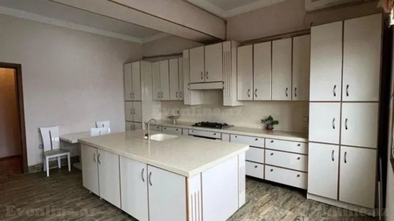 Satılır 5 otaqlı Mənzil Köhnə tikili 250 m² İçərişəhər m. - şəkil 7