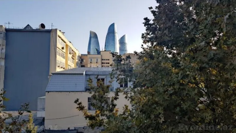 Satılır 5 otaqlı Mənzil Köhnə tikili 250 m² İçərişəhər m. - şəkil 11