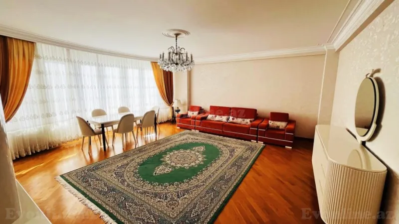 Satılır 5 otaqlı Mənzil Yeni tikili 200 m² 28 May m. - şəkil 2