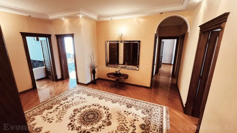 Satılır 5 otaqlı Mənzil Yeni tikili 200 m² 28 May m. - şəkil 3