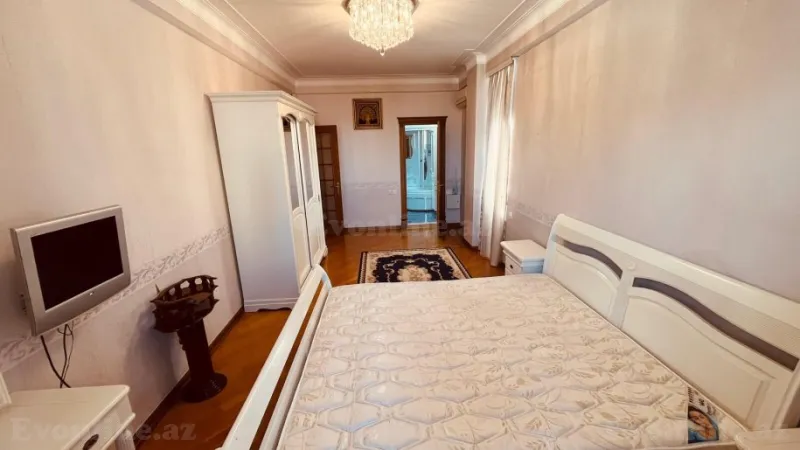 Satılır 5 otaqlı Mənzil Yeni tikili 200 m² 28 May m. - şəkil 9