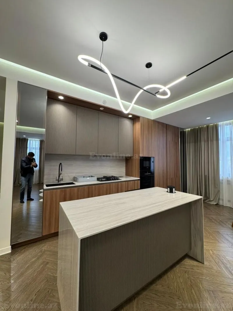 Kirayə verilir 4 otaqlı Mənzil Yeni tikili 200 m² Nəriman Nərimanov m. - şəkil 4