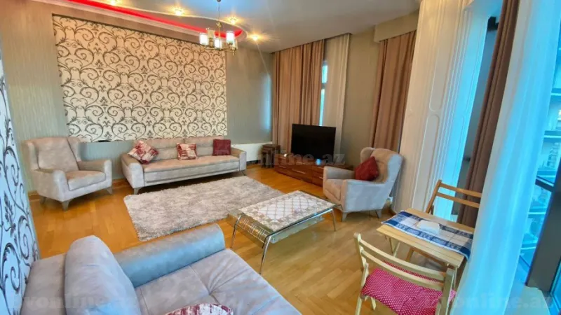 Kirayə verilir 4 otaqlı Mənzil Yeni tikili 200 m² 28 May m. - şəkil 3