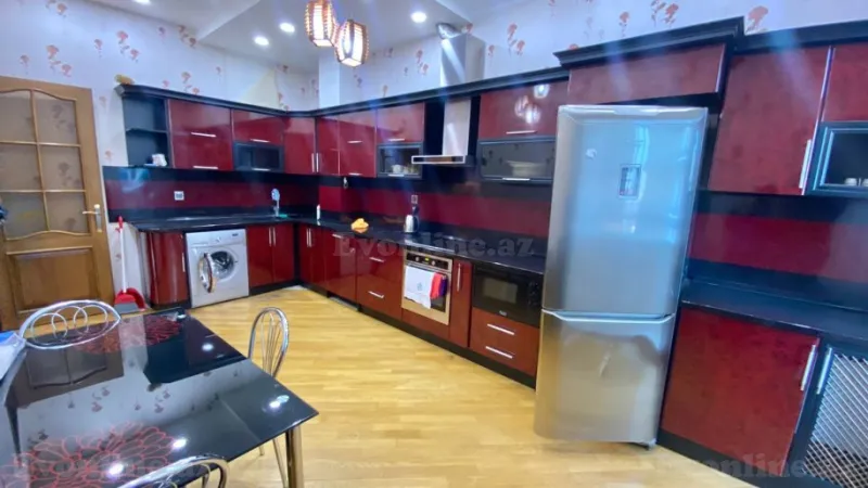 Kirayə verilir 4 otaqlı Mənzil Yeni tikili 200 m² 28 May m. - şəkil 10