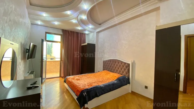 Kirayə verilir 4 otaqlı Mənzil Yeni tikili 200 m² 28 May m. - şəkil 13