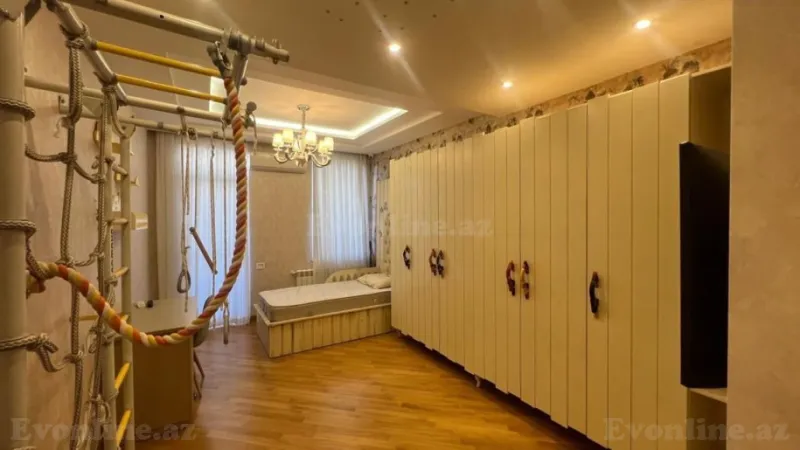 Kirayə verilir 4 otaqlı Mənzil Yeni tikili 190 m² 28 May m. - şəkil 8