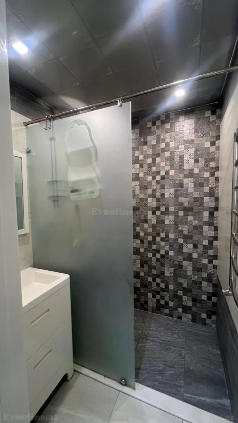 Kirayə verilir 4 otaqlı Mənzil Yeni tikili 190 m² 28 May m. - şəkil 10