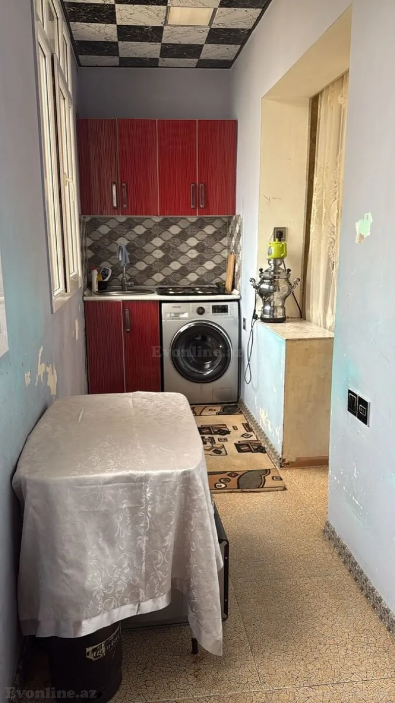 Satılır 2 otaqlı Mənzil Köhnə tikili 45 m² 8-ci mikrorayon - şəkil 3