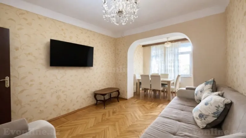 Satılır 2 otaqlı Mənzil Köhnə tikili 58 m² Neftçilər m.