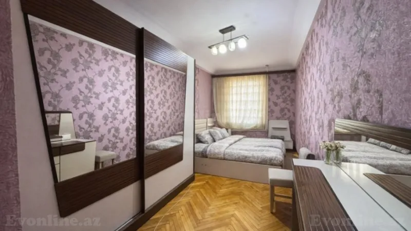 Satılır 2 otaqlı Mənzil Köhnə tikili 58 m² Neftçilər m. - şəkil 3