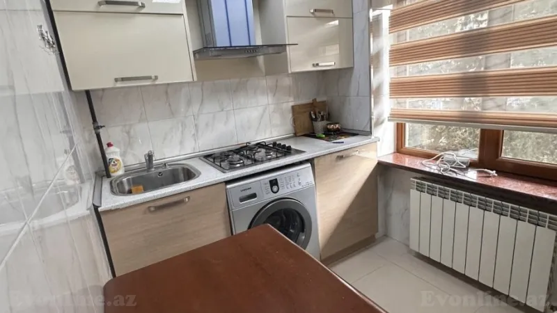Kirayə verilir 2 otaqlı Mənzil Köhnə tikili 55 m² 8-ci mikrorayon - şəkil 4