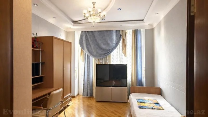 Satılır 4 otaqlı Mənzil Yeni tikili 170 m² 8 Noyabr m. - şəkil 8