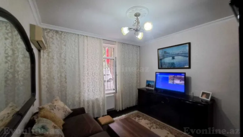 Satılır 1 otaqlı Mənzil Köhnə tikili 35 m² Badamdar - şəkil 2