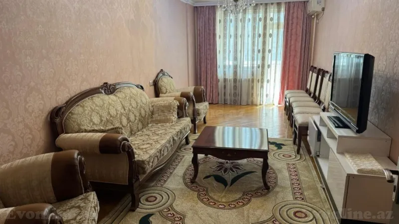 Kirayə verilir 3 otaqlı Mənzil Yeni tikili 160 m² Nərimanov r.
