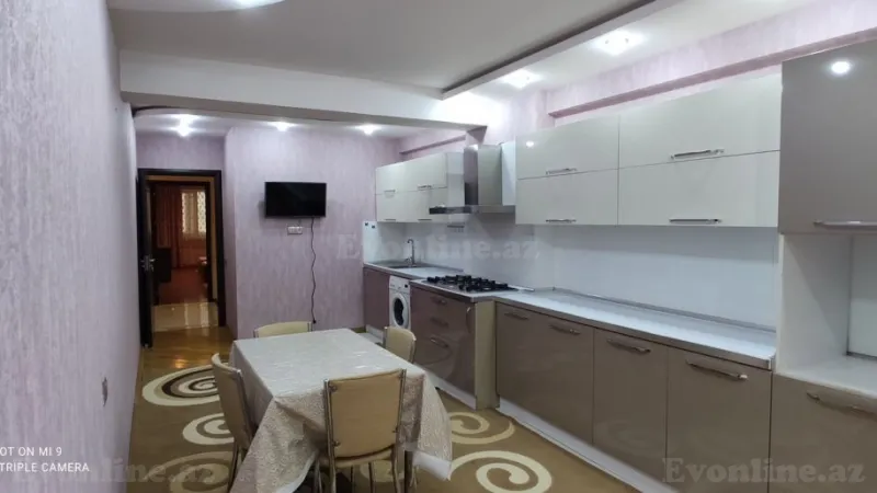 Kirayə verilir 3 otaqlı Mənzil Yeni tikili 160 m² Nərimanov r. - şəkil 9