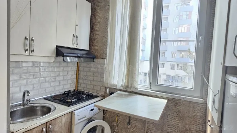 Kirayə verilir 2 otaqlı Mənzil Köhnə tikili 40 m² İnşaatçılar m. - şəkil 7