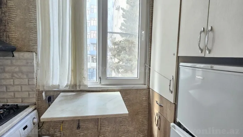 Kirayə verilir 2 otaqlı Mənzil Köhnə tikili 40 m² İnşaatçılar m. - şəkil 8