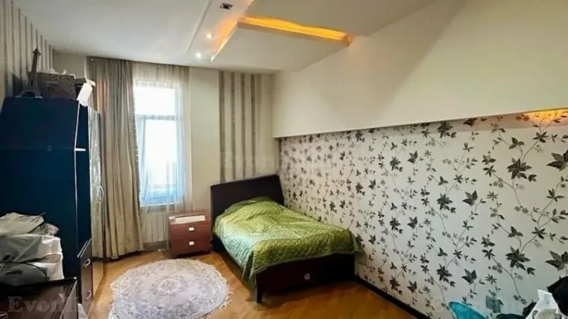 Satılır 4 otaqlı Mənzil Yeni tikili 160 m² 8 Noyabr m. - şəkil 4