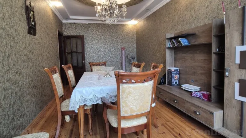 Satılır 4 otaqlı Mənzil Köhnə tikili 100 m² Yeni Yasamal - şəkil 2