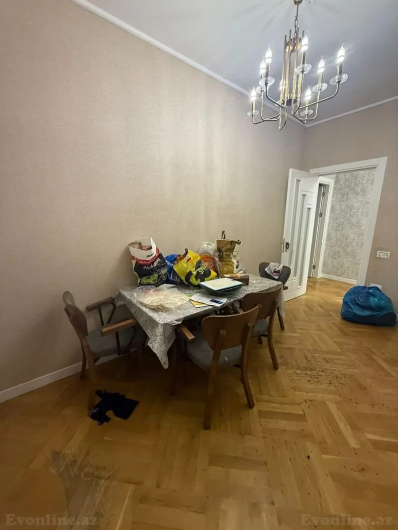 Satılır 3 otaqlı Mənzil Yeni tikili 135 m² Elmlər Akademiyası m. - şəkil 4