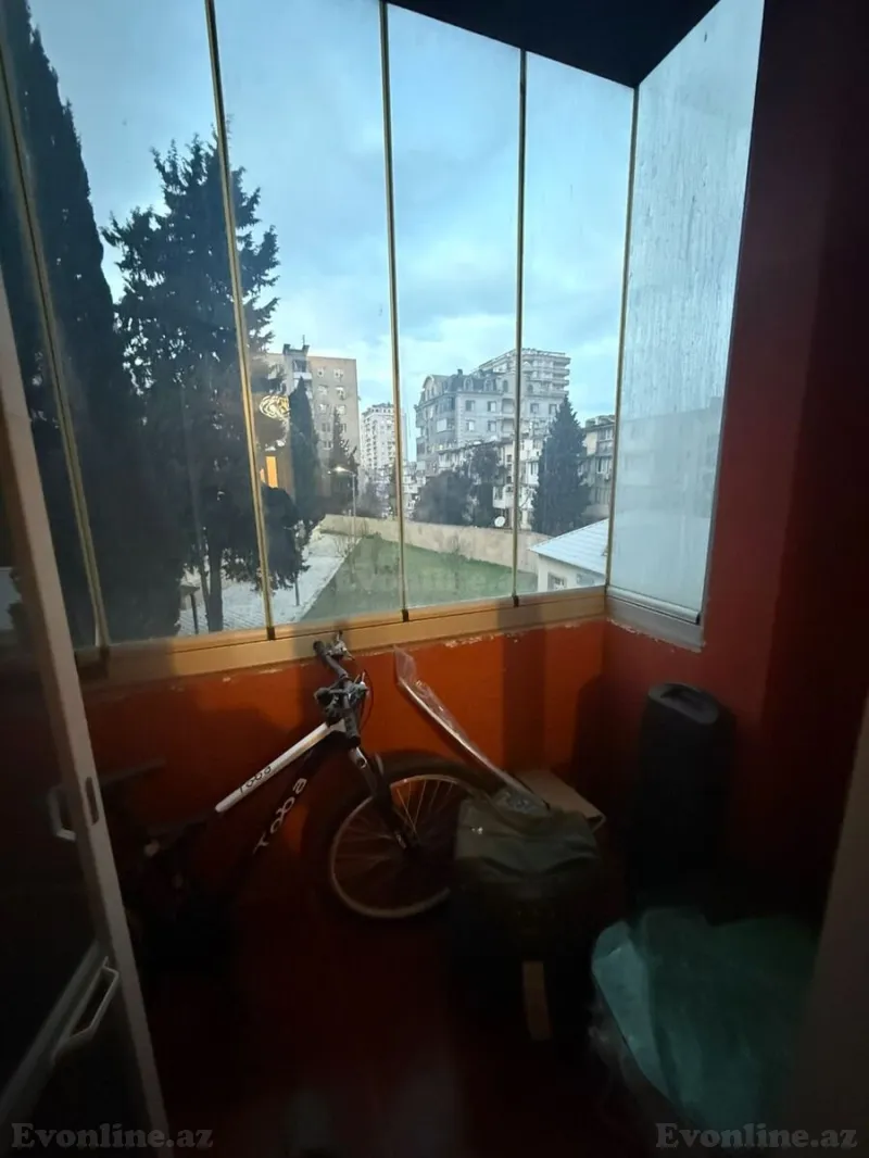 Satılır 3 otaqlı Mənzil Yeni tikili 135 m² Elmlər Akademiyası m. - şəkil 19