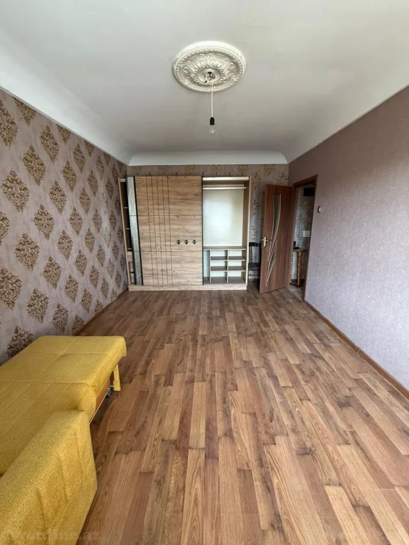 Satılır 1 otaqlı Mənzil Köhnə tikili 35 m² 8-ci kilometr