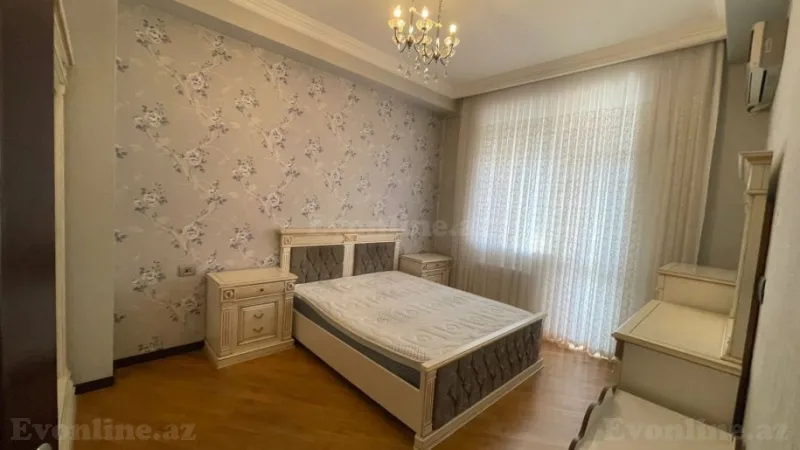 Satılır 3 otaqlı Mənzil Yeni tikili 126 m² 8 Noyabr m. - şəkil 3