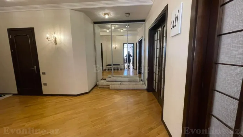 Satılır 3 otaqlı Mənzil Yeni tikili 126 m² 8 Noyabr m. - şəkil 5