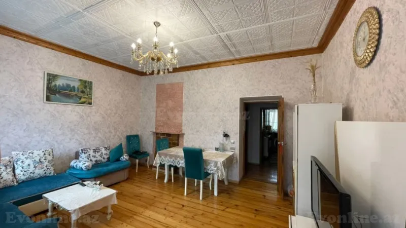 Satılır 3 otaqlı Mənzil Köhnə tikili 67 m² Nəriman Nərimanov m.