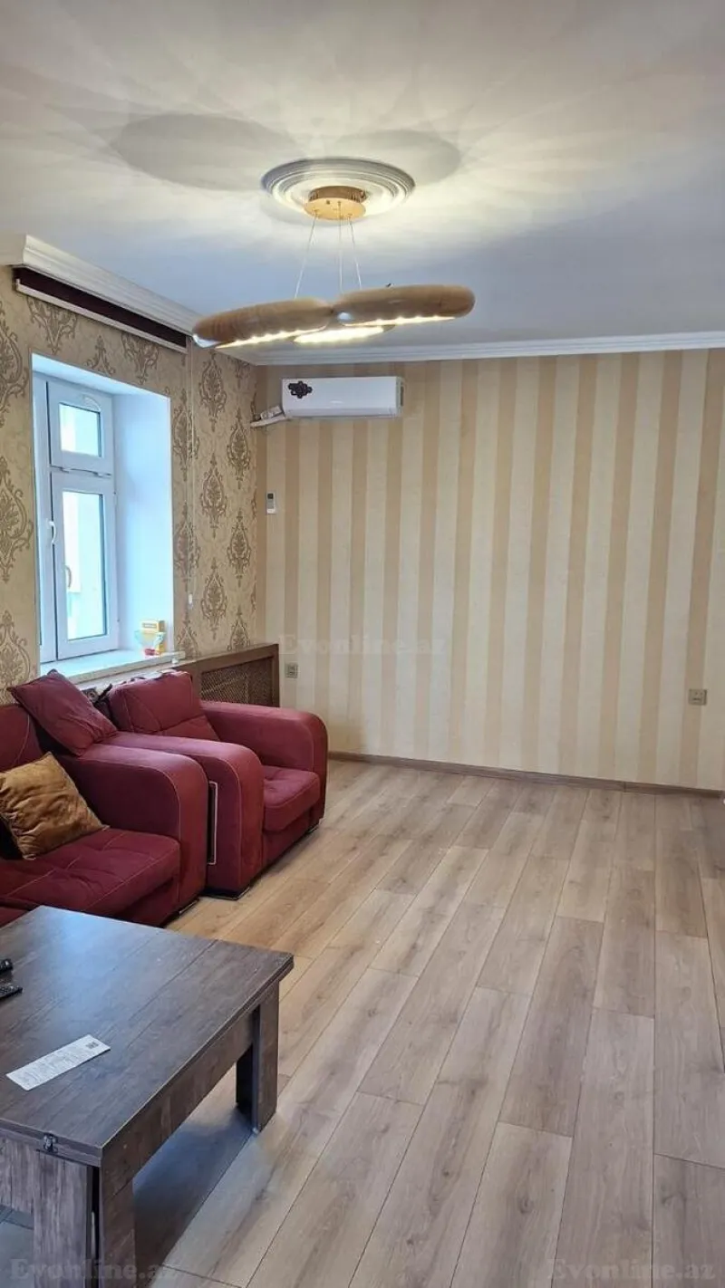 Kirayə verilir 2 otaqlı Mənzil Köhnə tikili 40 m² İçərişəhər m.
