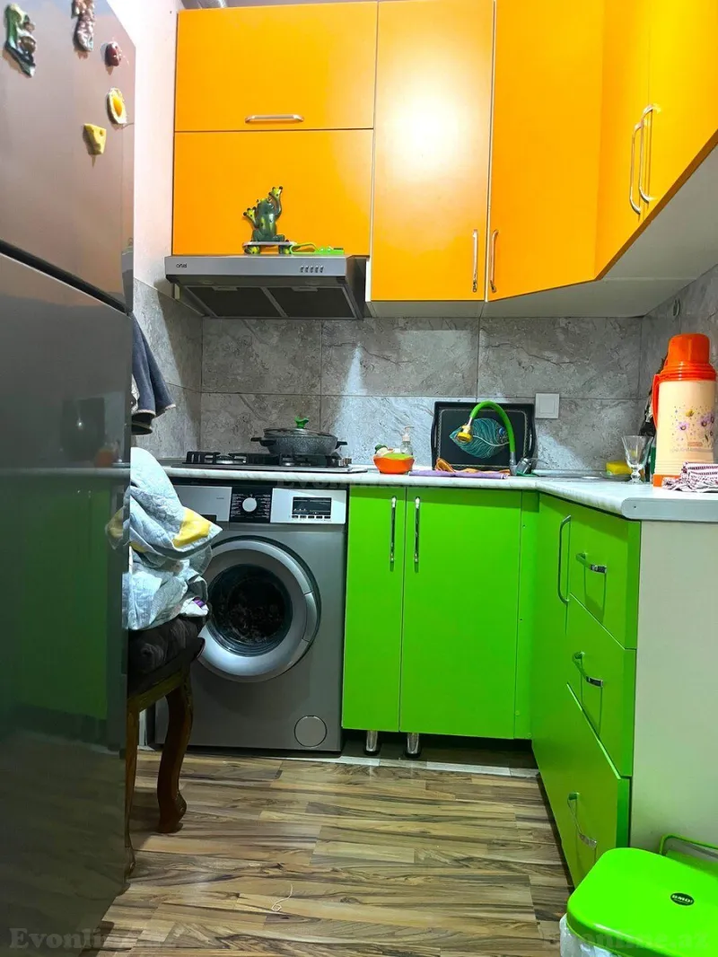 Satılır 2 otaqlı Mənzil Köhnə tikili 55 m² Gənclik m. - şəkil 12