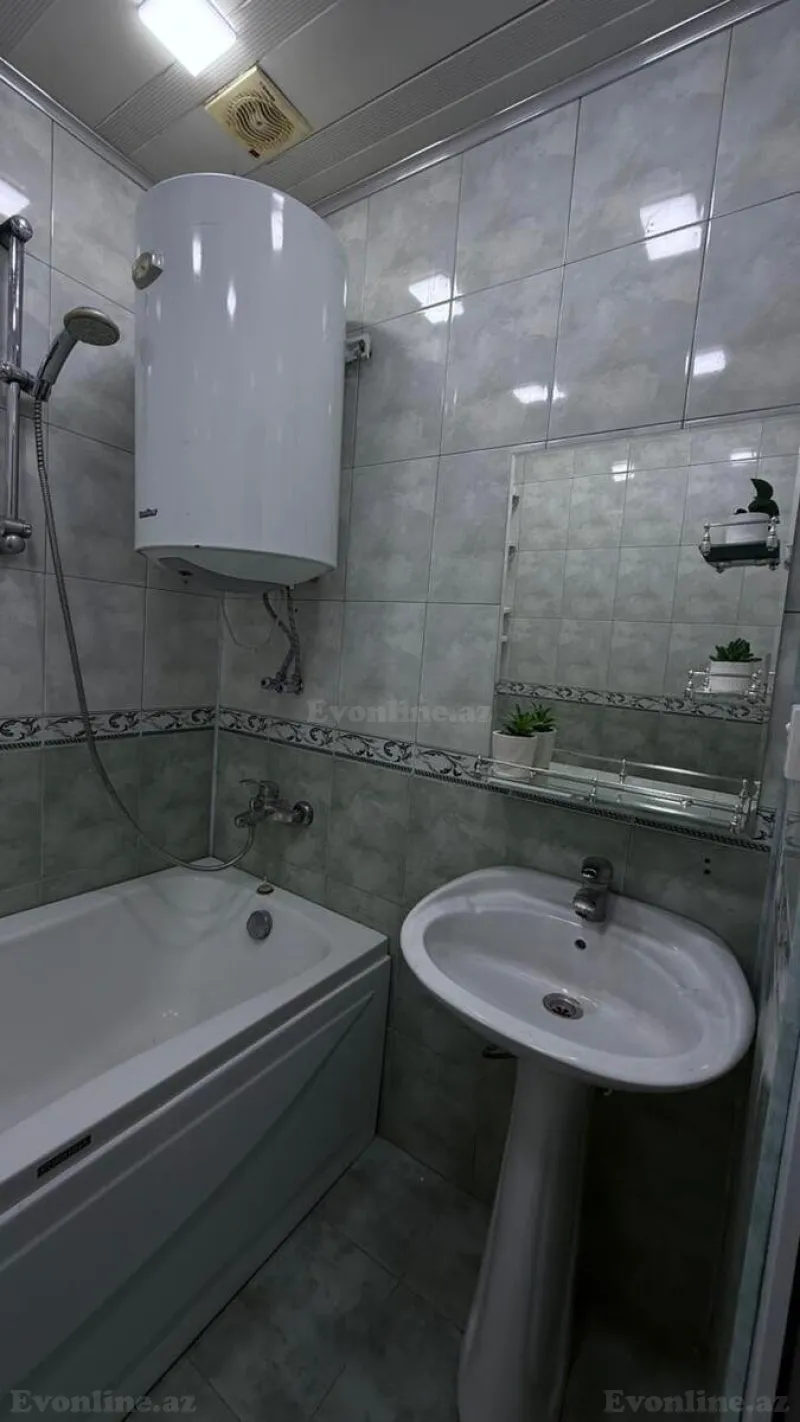 Satılır 2 otaqlı Mənzil Köhnə tikili 50 m² Suraxanı r. - şəkil 12