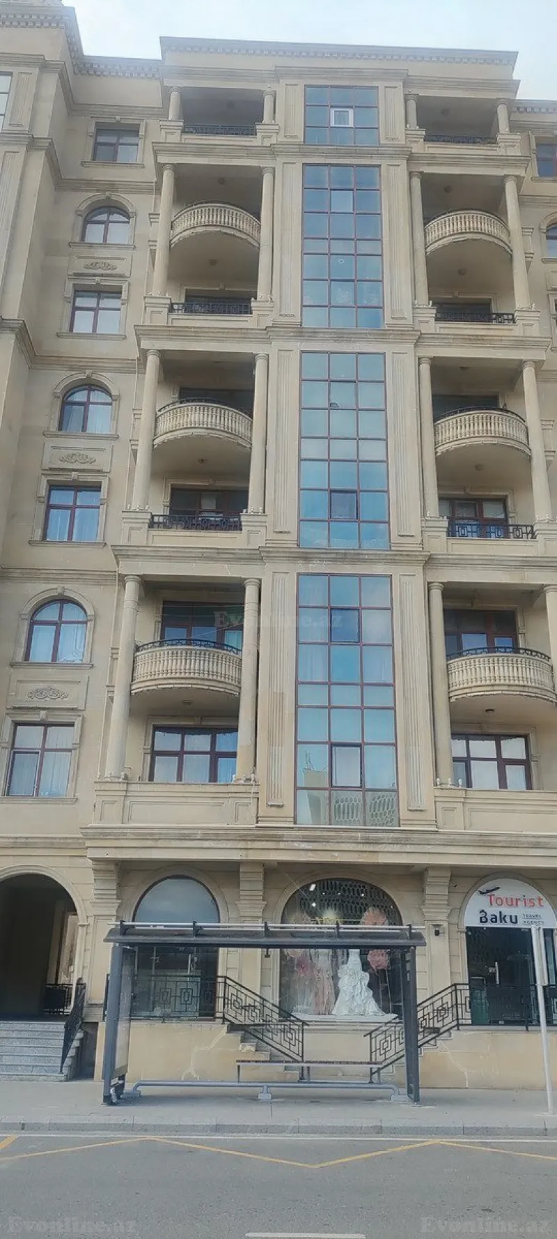 Satılır 1 otaqlı Mənzil Yeni tikili 50 m² Gənclik m. - şəkil 3