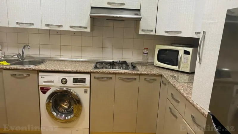 Kirayə verilir 2 otaqlı Mənzil Köhnə tikili 70 m² Gənclik m. - şəkil 3