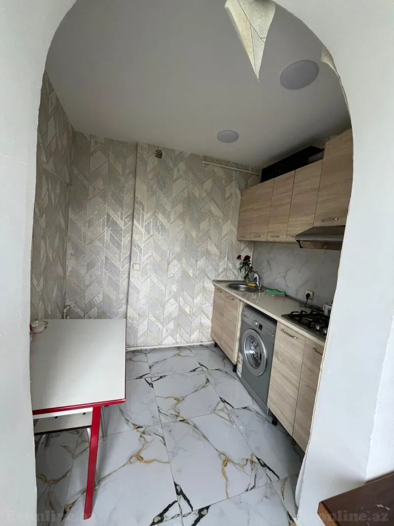Kirayə verilir 2 otaqlı Mənzil Köhnə tikili 65 m² 3-cü mikrorayon - şəkil 5
